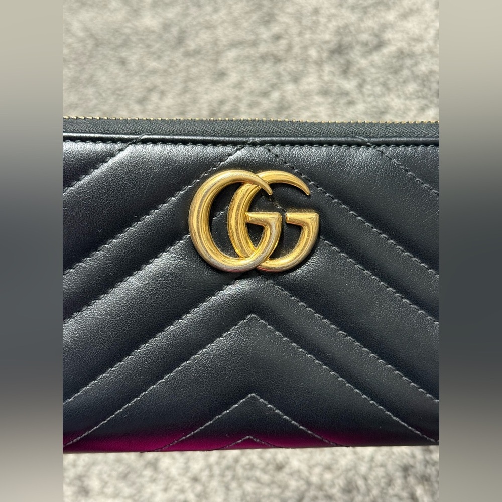 Gucci GG Marmont black zip around wallet - Picture 8 of 16